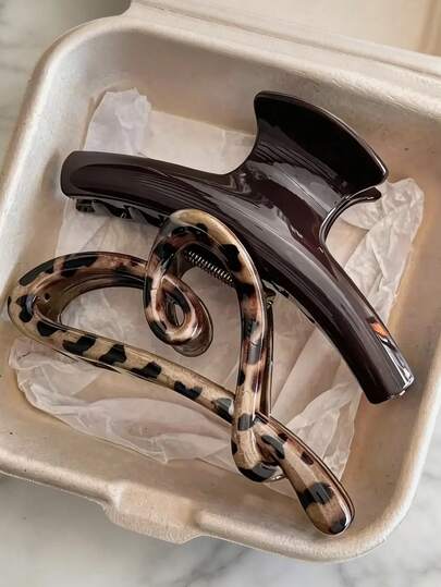 2pcs/Set Women's Leopard Print Heart Curved Hairclips, Coffee Color One-Piece Hair Claw Hair Accessories, Fashion Versatile Elegant Minimalist Solid Color Hair Claws Suitable For Daily, Casual, Party, Beach, Vacation, Hairstyling, Face/Hair Washing, Makeup, Outfit Accessories, Autumn/Winter/Spring/Summer