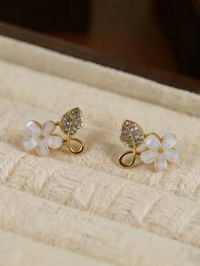 1 Pair Fashionable Delicate Sweet Unique Rhinestone Flower & Leaf Stud Earrings, Versatile For Women Daily, Festival, Date Wear - Flowers and Leaves - View 3