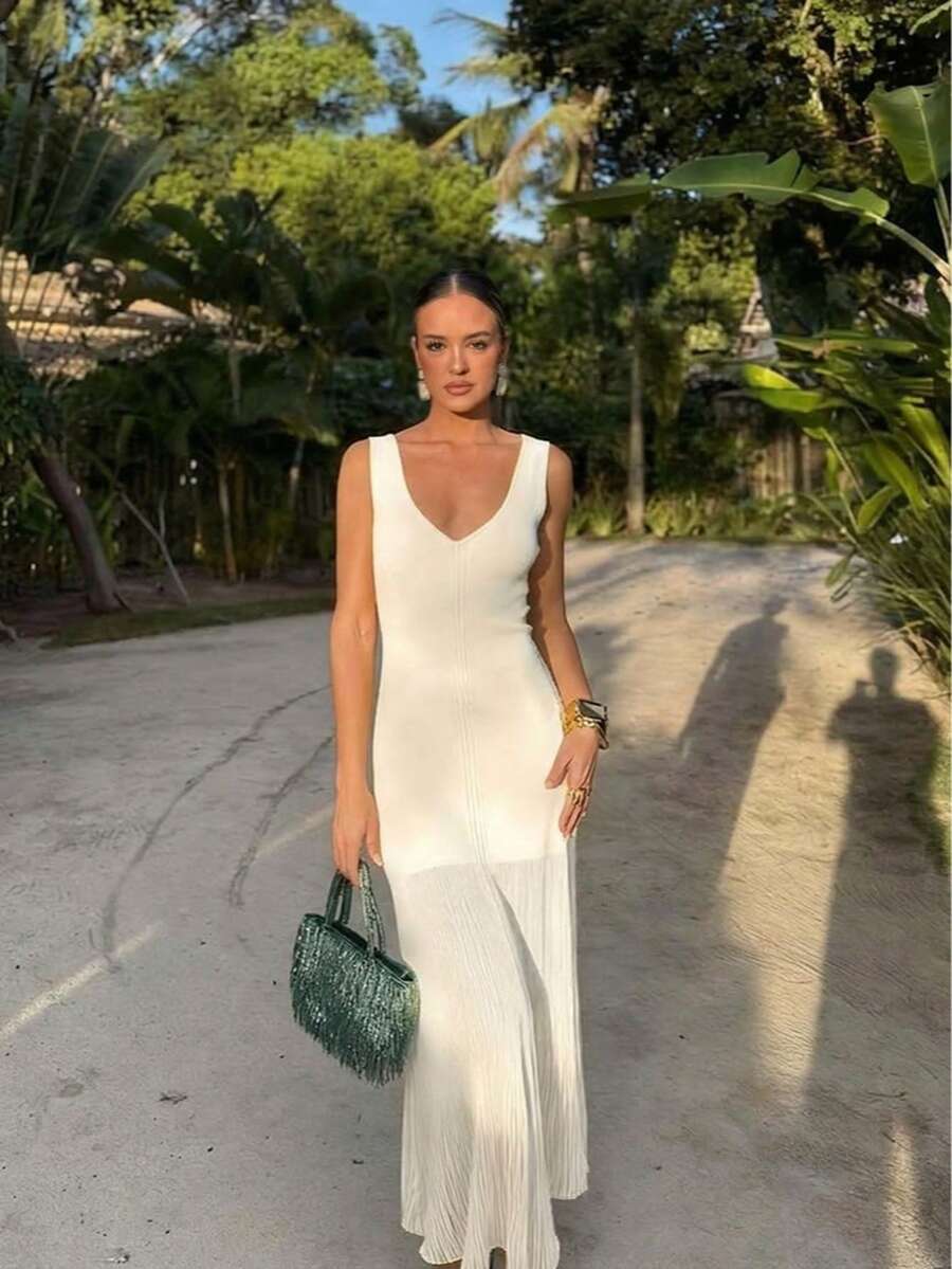 Senya 2026 New Deep V-Neck Sleeveless Knit Dress, French Elegant Style With Ribbed Fishtail Hem, Slim And Flattering, Suitable For Commuting, Beach, Vacation Or Dating White - White - View 1