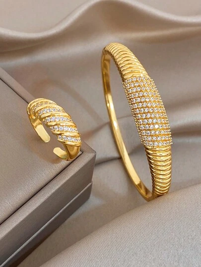 Bộ nhẫn và vòng tay mạ vàng 18K thanh lịch dành cho nữ và các cặp đôi, vòng tay vàng nhỏ nhắn thích hợp cho các dịp hàng ngày, tiệc tùng, Lễ tình nhân, đám cưới, lễ hội âm nhạc, Giáng sinh, Ngày của Mẹ. Quà tặng trang sức