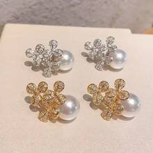 一对小众高端铜镀锆石三朵花珍珠耳环，浪漫氛围女士耳环 - 時尚耳環 - 查看 7