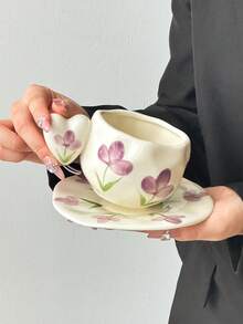 1 pièce Tasse à café et soucoupe en céramique avec poignée en forme de tulipe, avec poignée en forme de cœur/soucoupe à motif floral de tulipe violette avec bord ondulé , Tasse à café de style campagnard mignon, convient pour le thé de l'après-midi et les cadeaux - Multicolore - Voir 8