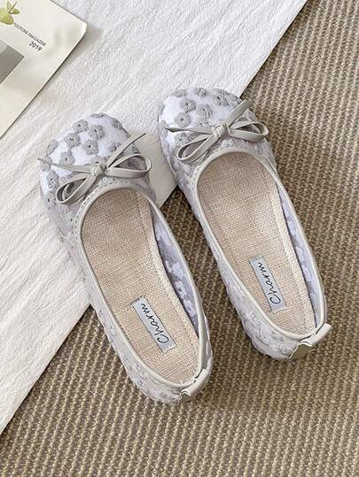 Giày búp bê nữ màu trắng đế bằng có nơ và thêu hoa, sandal mùa hè bằng lưới rỗng thoáng khí màu đen, giày Mary Jane mũi vuông lấp lánh dáng rộng