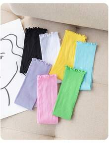 10 đôi tất nữ cổ ngắn viền ren, tất dệt kim gập cổ, siêu mỏng thoáng khí cho mùa hè, phối màu tươi tắn tạo vẻ trẻ trung, độ co giãn cao, thiết kế không gót giúp thoải mái, không gây ma sát. 10 đôi màu ngẫu nhiên, chỉ bán tất, không kèm hộp carton. - Nhiều màu - Xem 4