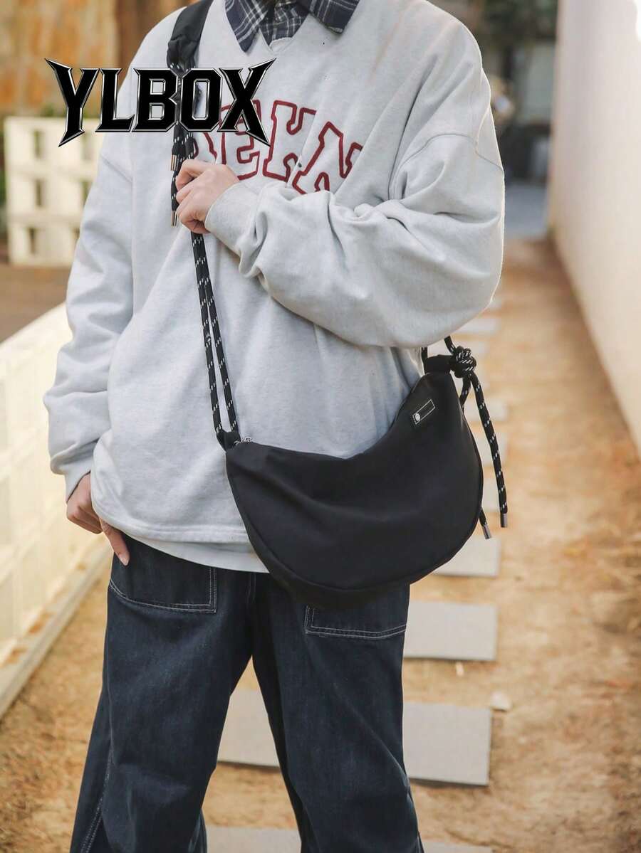 男士尼龙单肩包，大容量，时尚纯色，旅行/度假礼物，适合户外活动、学生、骑行、露营、返校、大学风格、高中生、运动等场合。 - 黑色 - 查看 1