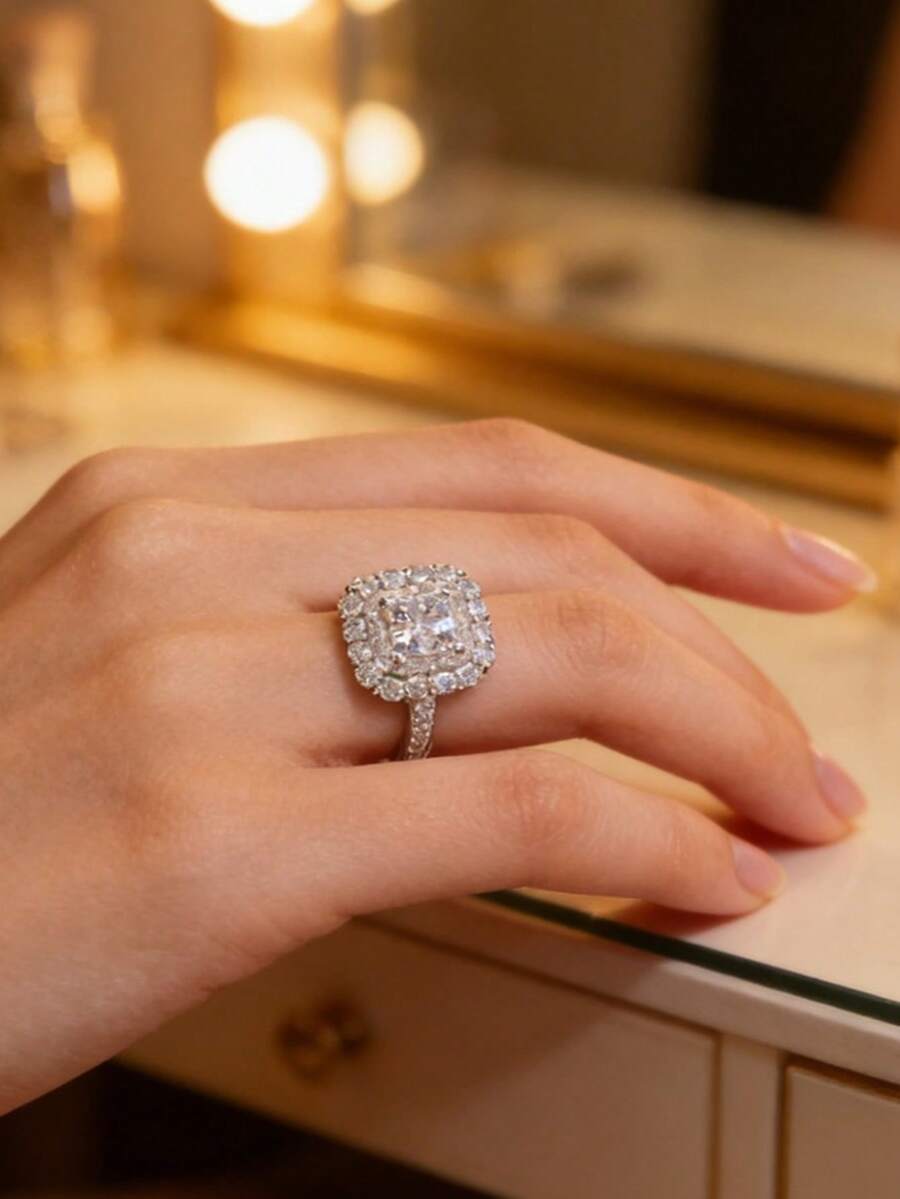 Anillo con incrustaciones de circonita, diseño de nicho de lujo, regalo de San Valentín o aniversario para la novia - Plateado - Ver 1