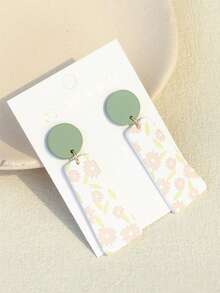 1对可爱粉色花卉印花陶瓷质感亚克力耳环，迷人而充满女人味 - 彩色 - 查看 3