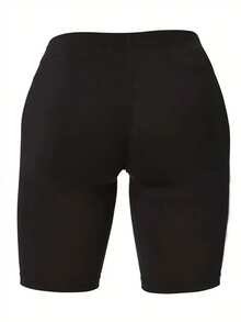 Disney Authorized Two-Piece Suit,This Women's Tracksuit Features The Classic Disney Ariel Princess Print And Is Perfect For Summer.The Set Includes A Women's Crew Neck T-Shirt And Athletic Shorts,100% Polyester Fiber Material,Made From A Soft, Comfortable Fabric, Suitable For Both Sporty And Casual Occasions.Its Simple Design Makes It Suitable For Various Events Such As Holidays,Parties, And Vacations,There Are Multiple Colors To Choose From. - Hồng - Xem 3