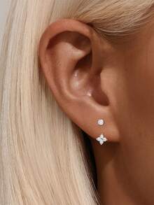 1 đôi bông tai bạc 925 tinh tế hình cỏ bốn lá đính đá Moissanite, có thể điều chỉnh độ cao, không gây dị ứng, thích hợp làm quà tặng cho nữ và bé gái, đeo hàng ngày, dự tiệc, đám cưới. - Bạc - Xem 1