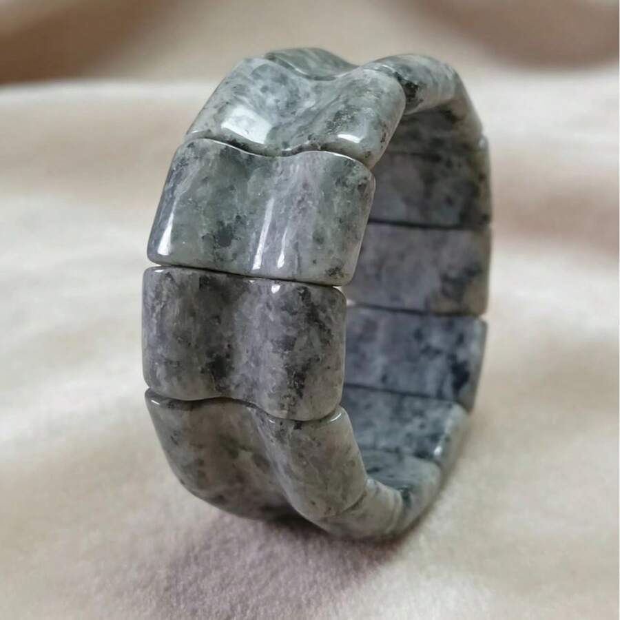 Zhenwei xina A Bohemian-Style Grey Glitter Stone Bracelet, Suitable For Women To Wear Daily Or During Vacations. It Can Also Be Presented As A Birthday Gift, Valentine's Day Gift, Mother's Day Gift, St. Patrick's Day Gift, And Graduation Season Gift - Grey - View 1