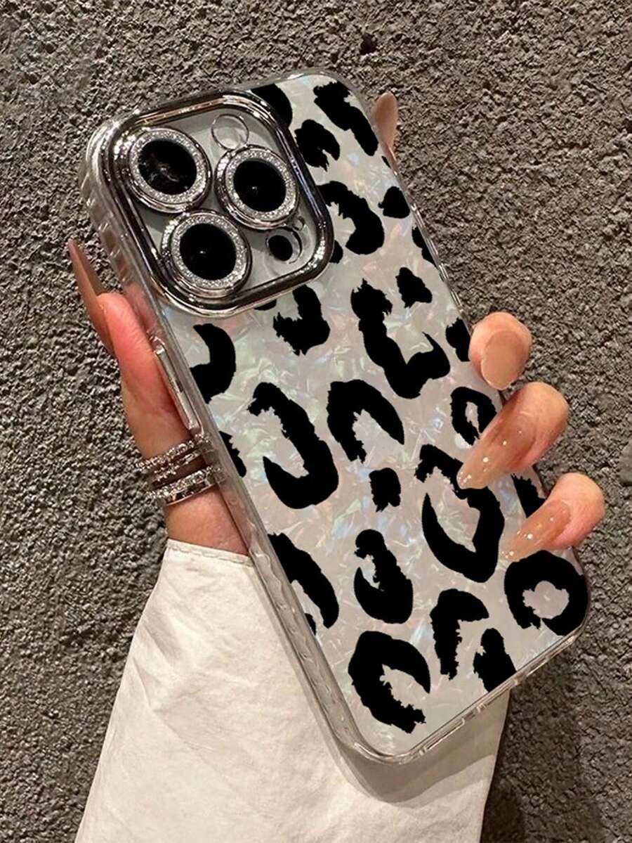 Black Leopard Print Phone Case Compatible With Apple 16 Pro Max / 14 - Black and White - View 1