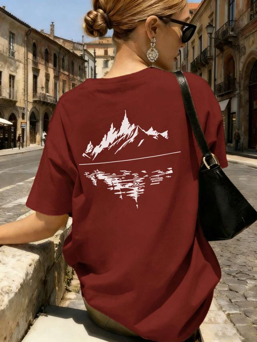 2025 年女士印花T卹，山脈倒影印花，寬鬆版型，100%純棉材質，透氣面料，舒適穿著，夏日度假穿搭 - 紅棕 - 查看 1