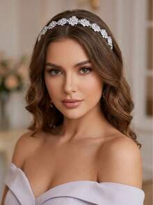 1 pezzo Fascia per capelli con fiore in zirconia cubica AAA montata a mano - Tiara da sposa ultra leggera da 29g color argento, accessorio elegante e scintillante per capelli da cerimonia, gala e eventi formali - Argento - Visualizzare 5