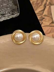 Set de 5 piezas de aretes vintage franceses con flores de perlas y diseño geométrico, diseño asimétrico minimalista y elegante, adecuado para uso diario de mujeres, un regalo refinado para ti, tu familia y amigos - Marfil - Ver 5