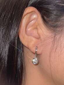 XUJIA 1 Pair Women's 925 Sterling Silver Round Moissanite Stud Earrings, 6.5mm*2pcs, Classic Dangle Earrings, Eternal Classic Jewelry Gift For Anniversary And Birthday - EMO-533 - View 7