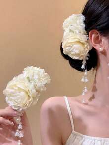 女款白色玫瑰花流蘇布藝鱷魚夾髮夾，適用派對、婚禮、畢業典禮，春夏秋冬四季皆宜 - 白色 - 查看 2