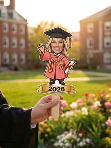 Foto personalizada de caricatura de graduación 2026, abanico de foto de graduación de dibujos animados personalizado, palo de foto de graduación con texto personalizado, soporte de foto de chibi de graduación personalizado, acrílico, mango de madera, impresión de caricatura personalizada, resistente, graduados de escuela secundaria, graduados universitarios - Una pieza - Ver 5