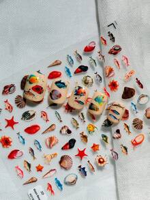 1张海洋主题美甲贴纸，包含贝壳、海星、热带鱼、章鱼和其他海洋生物，适合打造夏日、海滩、清新或度假风美甲，是日常穿搭、约会、派对、海滩旅行的理想之选，尤其吸引热爱自然和海岛风情的年轻人。 - 彩色 - 查看 5