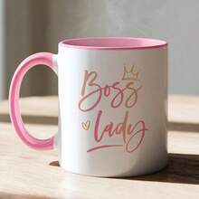 Caneca de Café Cerâmica de 325ml com Padrões Engraçados de Escritório e Mulher, Adequada para Uso Diário em Casa e no Escritório. Caneca de Café, Xícara Cerâmica, Impressão Dupla Face, Reutilizável, Micro-ondas e Lava-louças, Ótima para Aniversário, Dia das Mães - Rosa chiclete - Visão 4