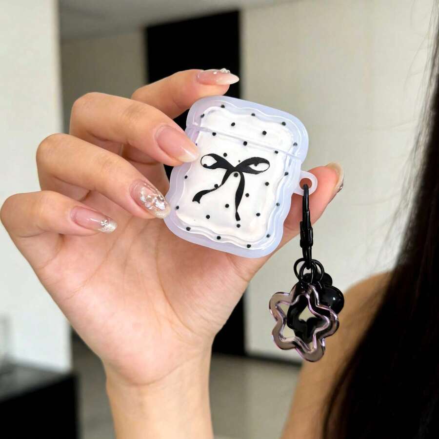 INS Style Black & White Polka Dot Bow Knot + Hollow Star Charm Wavy Edge Earphone Case Suitable For Apple 1/2, Pro, 3, Pro 2, 4, Pro 3 Bluetooth Earphone Charging Case - Black - View 1