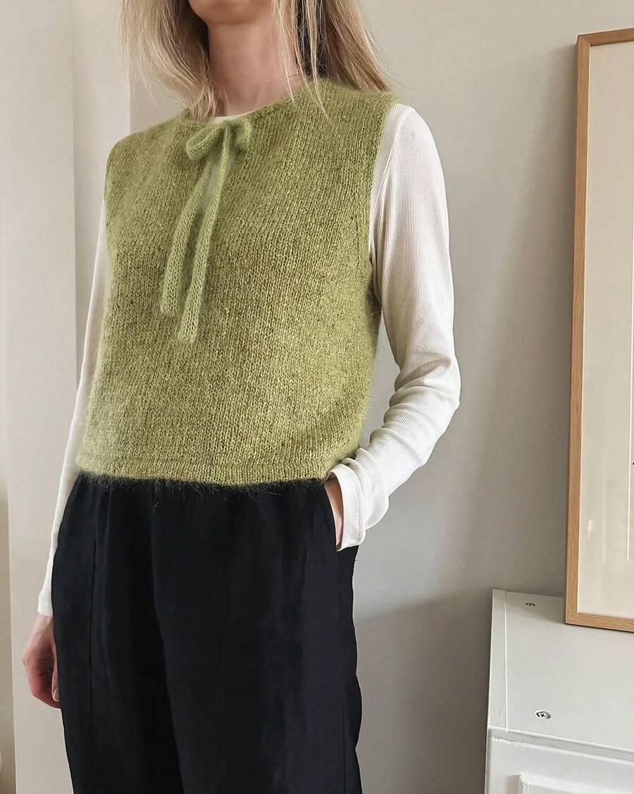 VIBEWAVE 2026 春夏芥末绿系带百搭舒适叠穿针织吊带衫 - 綠色 - 查看 1