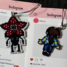 1pc Pixel Acrylic Keychain Student Backpack Pendant Gift, The Perfect Holiday Gift, A Presentation For Fans And Friends(Random Style) - Multicolor - View 4