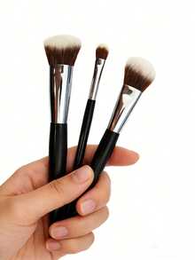 3件套化妆刷套装 - 采用柔软纤维材质，方便携带，是旅行必备品。包含粉底刷、遮瑕刷、腮红刷、修容刷、古铜粉刷、散粉刷及其他多功能刷具。 - 彩色 - 查看 10