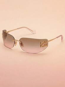 Miu Miu Kính râm nữ kiểu dáng retro mắt mèo oval, gọng đen với logo vàng, kính râm thời trang thiết kế phù hợp cho mùa hè, đi biển và du lịch. - màu đen - Xem 4