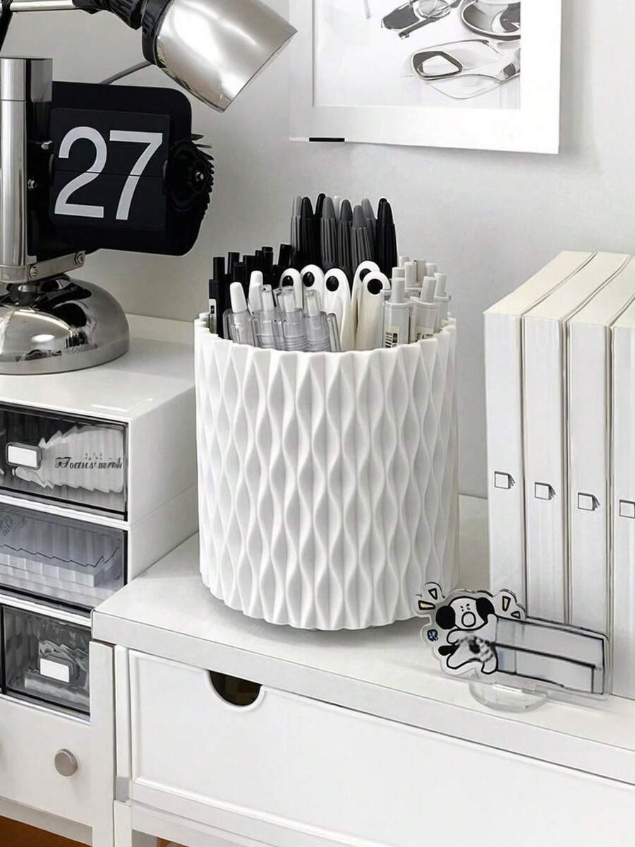 1pc 360° Rotating Makeup Brush Holder, Tabletop Round Eyebrow Pencil & Lipstick Rack, Rotating Cosmetic Organizer, Desk Pen Cup & Makeup Tool Storage Box. Suitable For Storing Eyeshadow, Lipstick And Makeup Brushes
