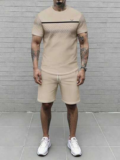 男士几何印花短袖T恤短裤套装，简约时尚，适合夏季穿着