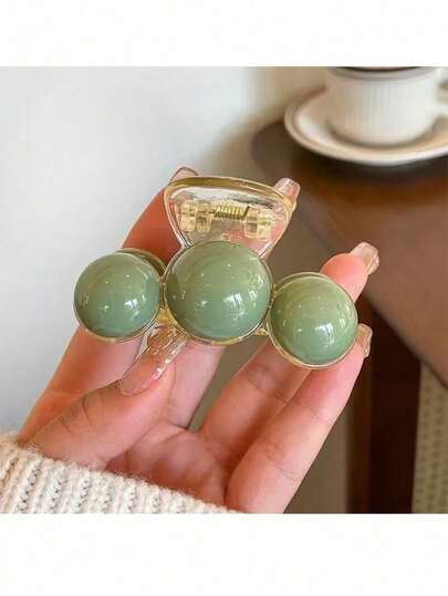 1pc Women's Elegant Minimalist Pearl Hairclip, Hair Accessory (The Pearl Plastic Product May Have Slight Scratches Due To Normal Wear And Tear)