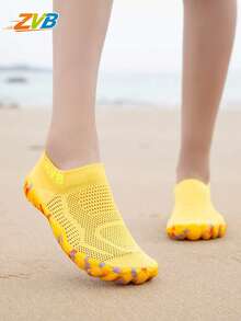 ZVB Couple's Water Shoes, Suitable For Barefoot Enthusiasts, Soft Bottom Women's Beach Shoes For Swimming, Diving, Outdoor Quick Drying Summer Sandals, Fishing Water Shoes, Non-Slip Breathable Aqua Socks - Yellow - View 13