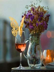 50张3D蝴蝶造型桌卡，酒杯造型桌卡，镂空蝴蝶婚礼座位卡，完美适用于婚礼、毕业典礼、生日、周年纪念日——也可作为墙贴增添氛围，圣诞装饰 - 彩色 - 查看 7