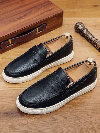 Mocasines de cuero suave sin cordones para hombres, zapatos casuales cómodos para el verano