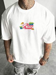 Disney Officially Licensed Short-Sleeved T-Shirt Made From 100% Cotton With A Retro Sticker Motif And Cartoon Mouse Graphic, "Powered By Positivity" Print With Vintage Appliqués, Casual Oversized Streetwear For Women And Men, Breathable Premium Material For All-Day Comfort, Classic Black Base For Timeless Style, Unisex Design, Perfect For Everyday Wear, Street Style Outfits, Holiday Looks And As A Gift, Ideal For Fans Of Positive Vibes And Classic Cartoon Characters. - 白色 - 查看 3
