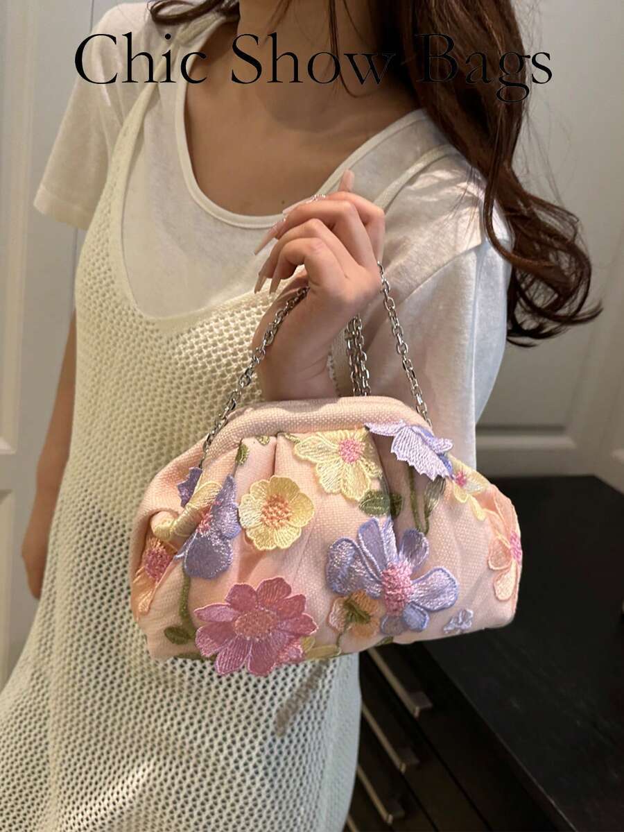 Túi xách nữ thời trang cổ điển thêu hoa mây, dây xích.