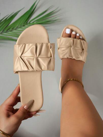 Wide Fit Women's Fashion Square Toe Pleated Flat Sandals, Summer Holiday Style PU Slide Slippers