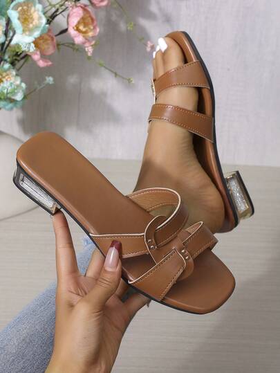 Un paio di sandali con tacco alto da donna, di taglia europea e americana, regalo per la festa della mamma. Questi sandali da donna sono alla moda e confortevoli, realizzati in materiale PU con proprietà antiscivolo.