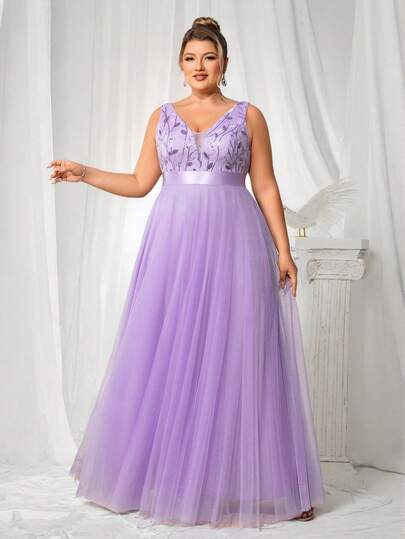 Spring/Summer Plus Size V-Neck Sleeveless Plant Embroidery Sequin&Mesh A-Line Hem Bridesmaid Dress, Elegant Party Dress,Formal Evening Dress,Cocktail Gown For Wedding Guest, Prom, Graduation ,Dinner ﻿