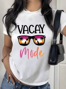 Gafas reflejando palmeras al atardecer que evocan momentos de descanso tropical junto al mar en tonos cálidos y energía veraniega camiseta de mujer casual 220g cuello redondo - Blanco - Ver 8