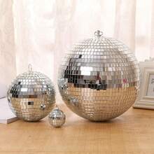 1 pieza Bola de discoteca 4D - Bola de discoteca surtida, bola de discoteca redonda de metal plateado adecuada para fiestas con tema de los años 70 y 80, decoraciones de cumpleaños, Año Nuevo, Halloween, vacaciones, bola de espejo de discoteca, bola de discoteca colgante divertida y genial de varios tamaños - Decoración de fiesta grande, diseño de fiesta, bola de espejo colgante para iluminación de discoteca para DJ, club, escenario, bar, fiesta de boda, decoración de vacaciones - Esfera de espejo de cristal - Ver 9