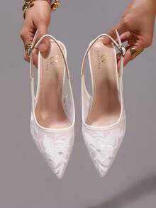 Chaussures à talons hauts blanches à la mode, ornées de dentelle et de broderie. Sandales à talons aiguilles sexy à bout pointu pour soirée, mariage, danse. Chaussures d'été, cadeau pour la fête des mères - Blanc - Voir 5
