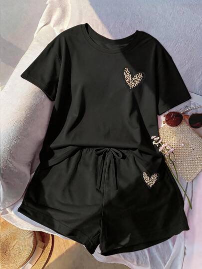Plus Size Women's Leopard Print Heart Patch Shorts Set, Dropped Shoulder T-Shirt With Drawstring Waist Shorts, Casual Summer Fashion 2-Piece Set