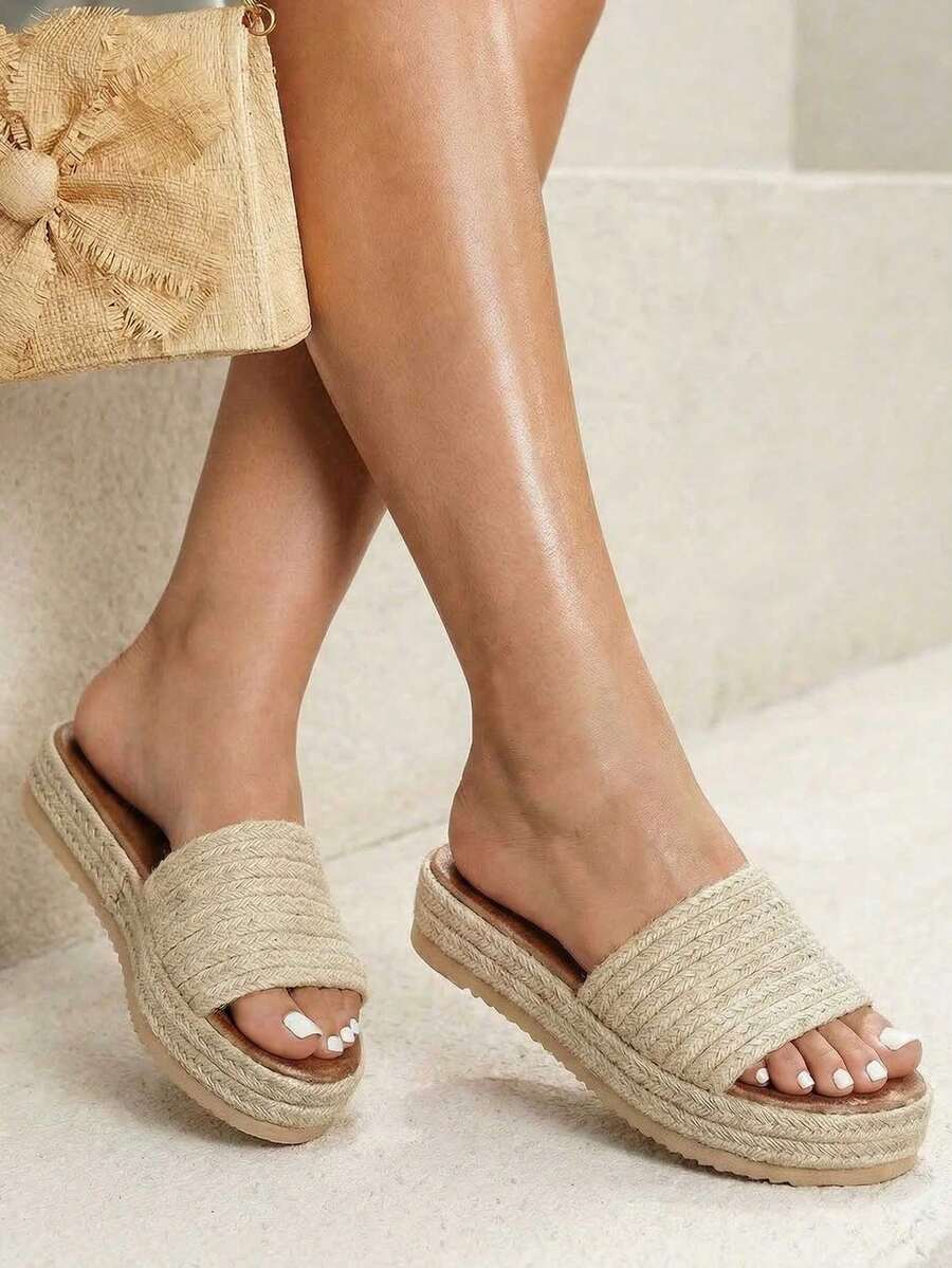 New Thick-Sole Sandals For Women, Summer Fashion Vacation Style, Casual Beach Daily Wear - Beige - View 1