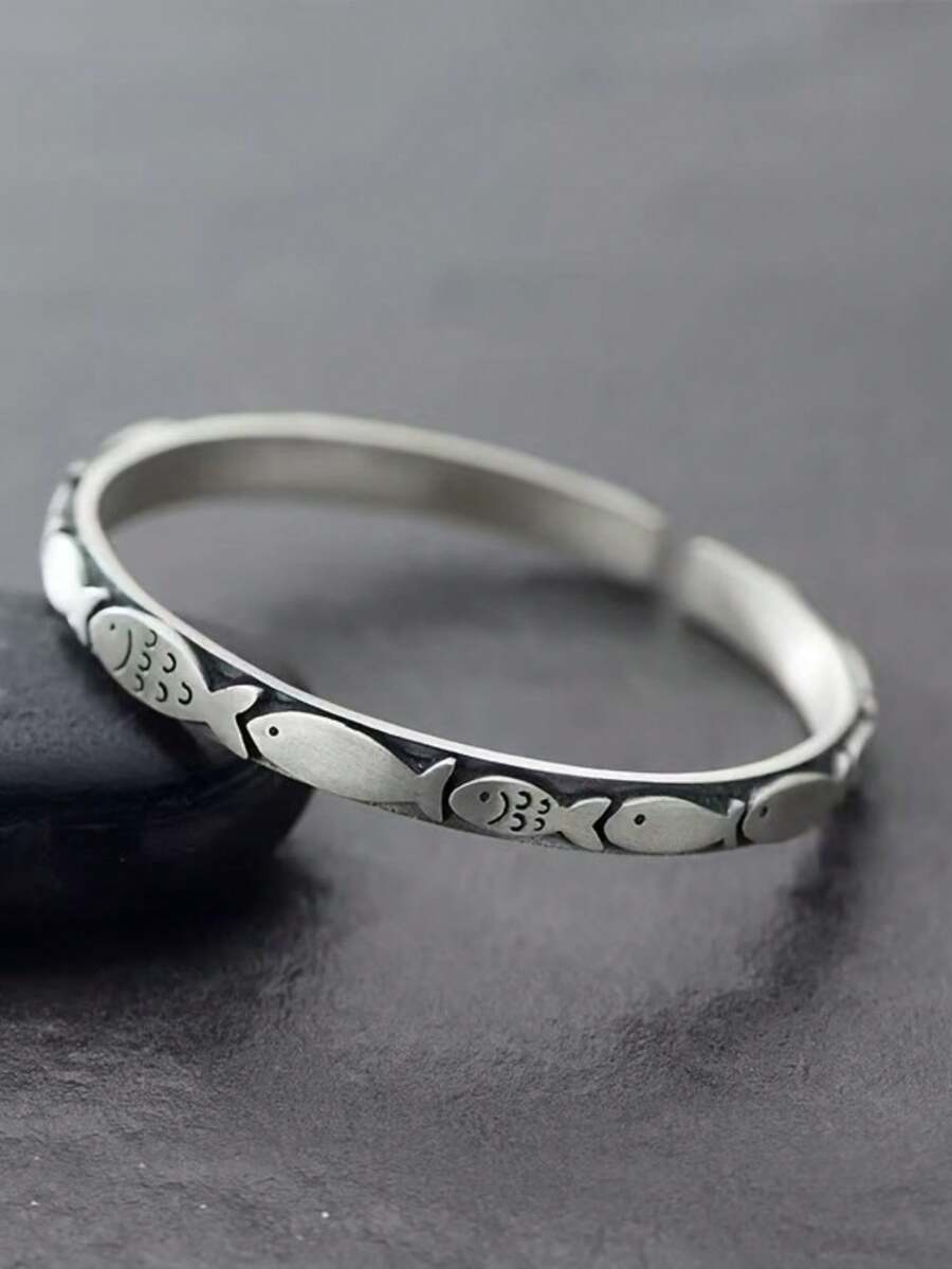 1pc Vintage Boho Style Cute Fish Carving Design Open Bangle Bracelet, Creative Ocean Themed Jewelry Gift Suitable For Women's Casual, Holiday, Travel Wear - Silver - View 1