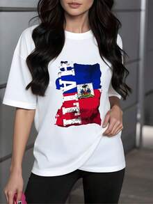 Bandera vibrante que representa orgullo nacional y energía positiva con tonos intensos azul rojo y blanco transmitiendo fuerza y unidad camiseta de mujer moderna 220g casual cómoda para uso diario - Blanco - Ver 1