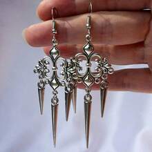 A Pair Of Fashionable New Gothic Tassel Earrings For Women, And Simple Earrings Suitable For Wearing At Parties - Bạc - Xem 4