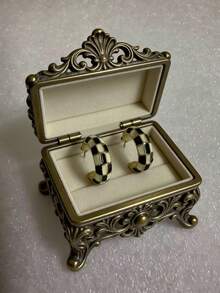 1 Pair Classic Black And White Plaid C-Shaped Hoop Earrings, Fashionable And Versatile - Multicolor - View 4