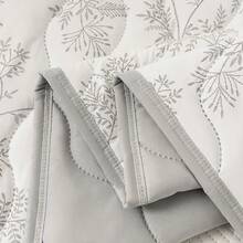 1pc Skin-Friendly Minimalist Plaid + Floral Quilted Wide-Edge Summer Quilt, Soft & Fine, Moisture-Wicking & Breathable, Minimalist & Elegant, Fashion Air Conditioning Quilt, Lightweight & Breathable Summer Quilt - Promise - View 8