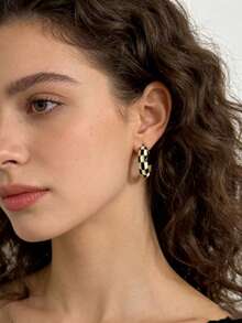 1 Pair Classic Black And White Plaid C-Shaped Hoop Earrings, Fashionable And Versatile - Multicolor - View 8